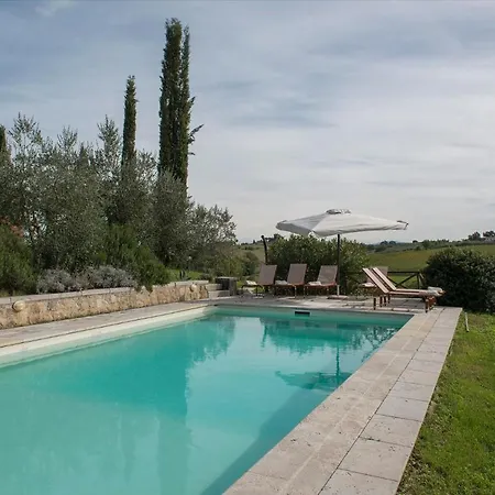 Casale Dei 12, Emma