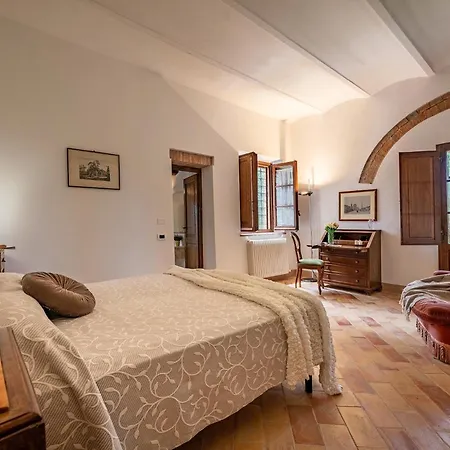 Villa Casale Dei 12, Emma