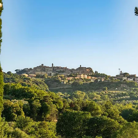 Villa Casale Dei 12, Emma