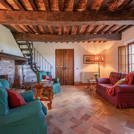 Villa Casale Dei 12, Emma *