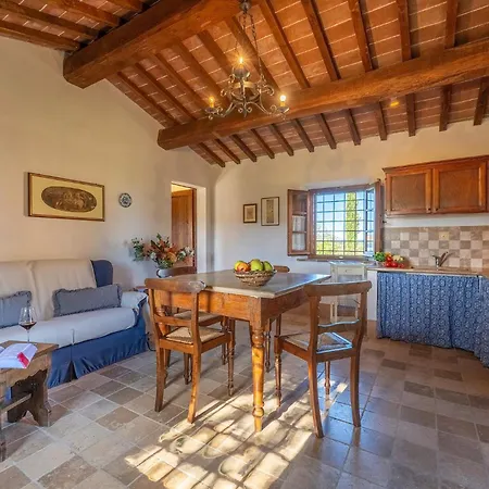 Villa Casale Dei 12, Emma *